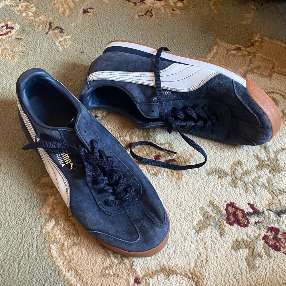 Navy Blue Puma Roma’s Size 12